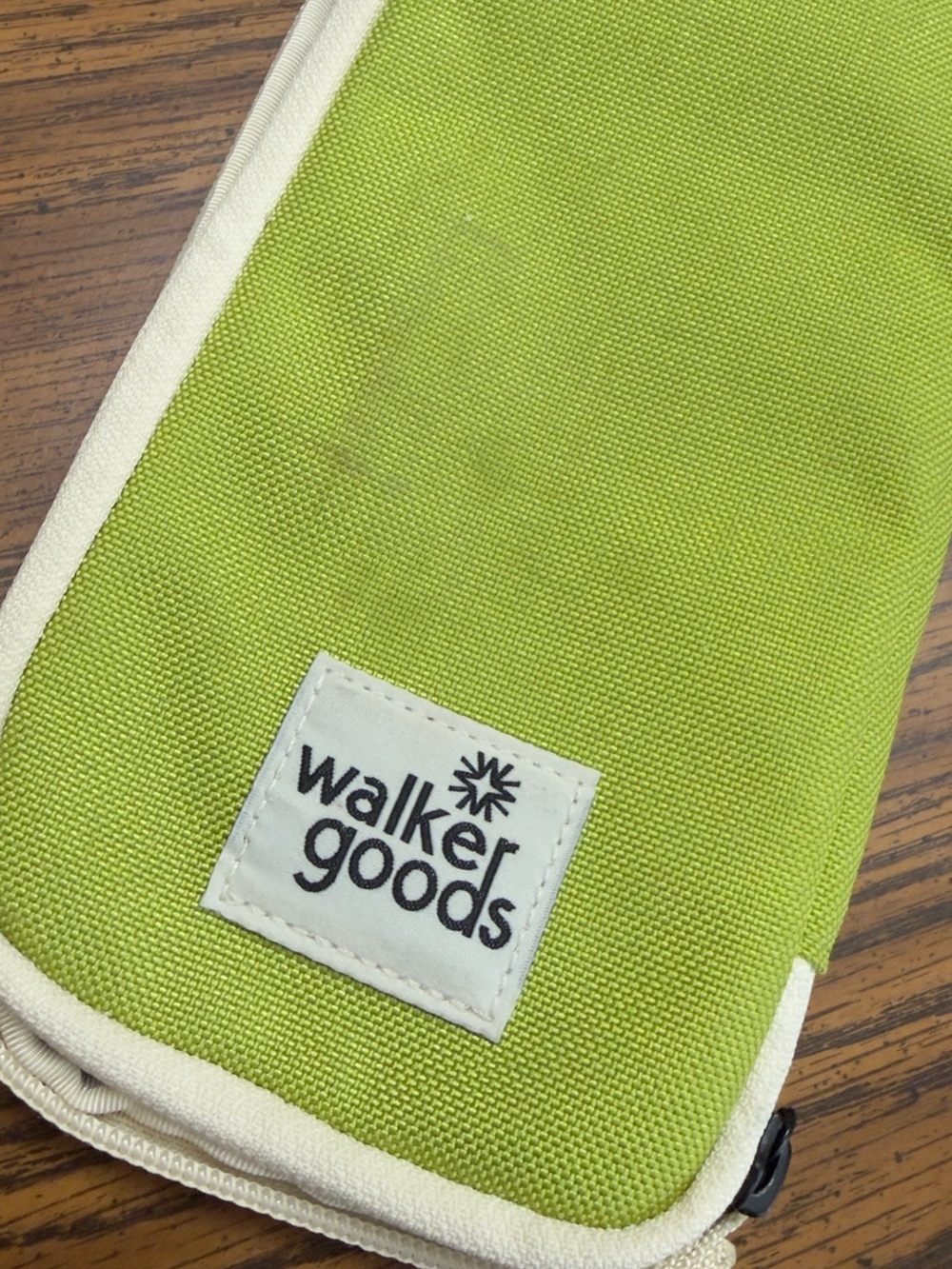 Walker Family Goods Mylee Clutch in Chartreuse Green Zip Around Wallet - Picture 4 of 13